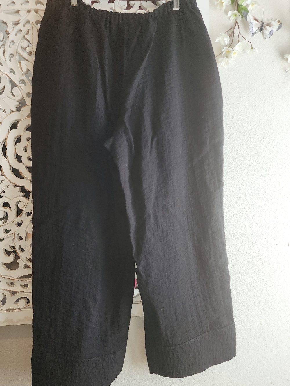 HABITAT RELAX CROPPED PANTS FOLDED HEM WITH A BUTTOM DETAIL SIZE MEDIUM - Picture 12 of 13